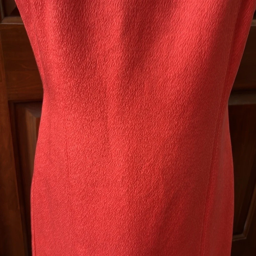 Tory Burch  Dress   Sleeveless  dark coral almost orange  flattering sheath Sz 6